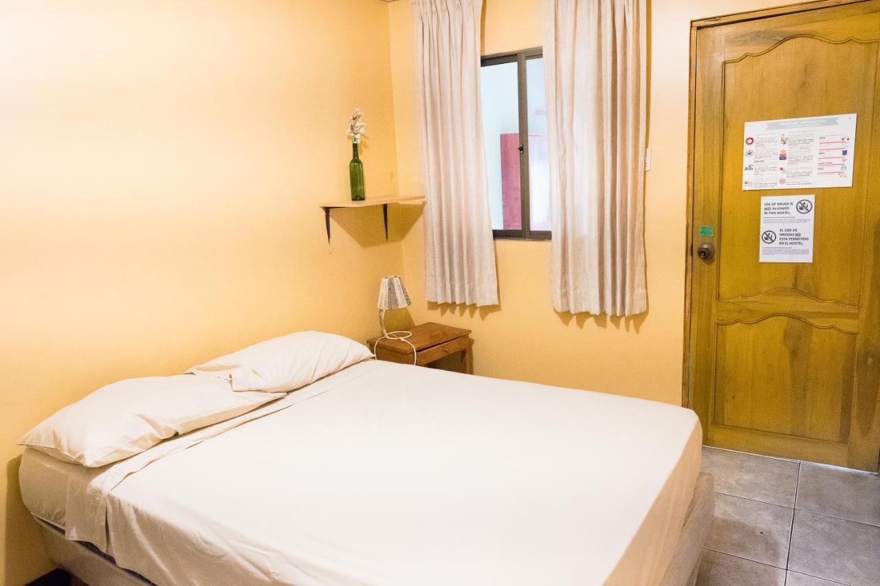 Hostel Nucapacha جواياكيل المظهر الخارجي الصورة