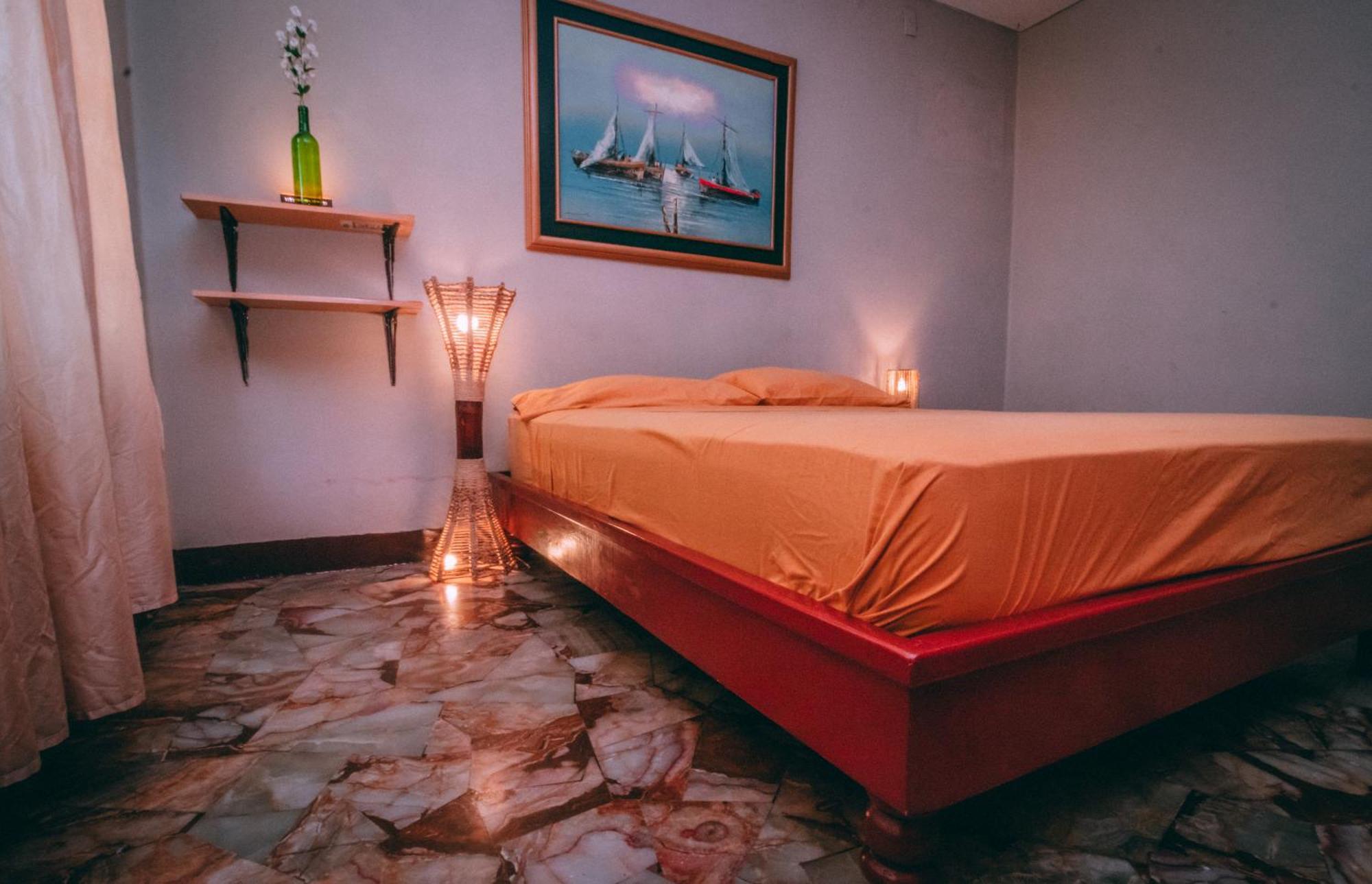 Hostel Nucapacha جواياكيل المظهر الخارجي الصورة