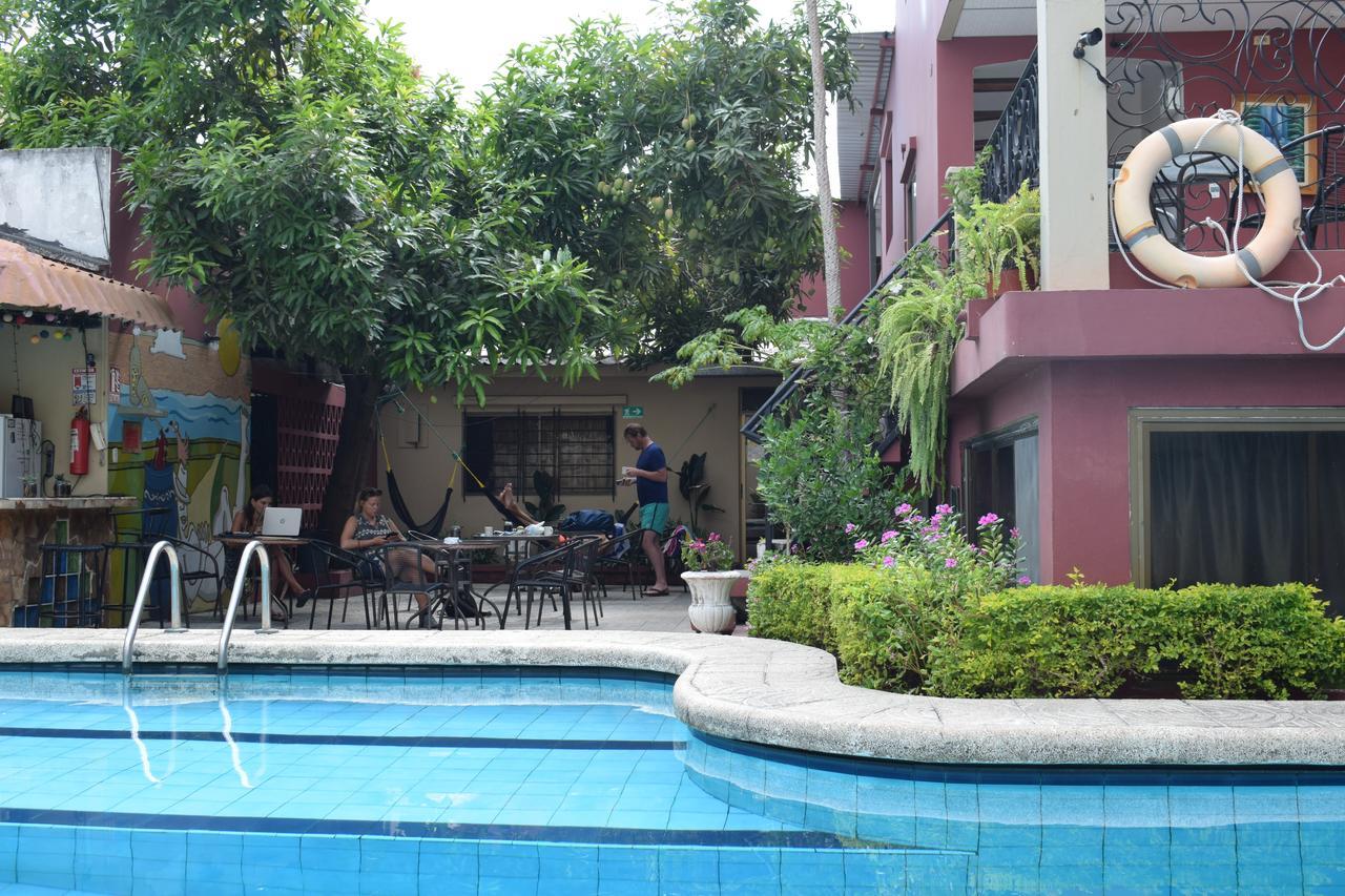 Hostel Nucapacha جواياكيل المظهر الخارجي الصورة