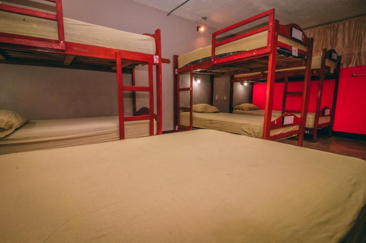 Hostel Nucapacha جواياكيل المظهر الخارجي الصورة